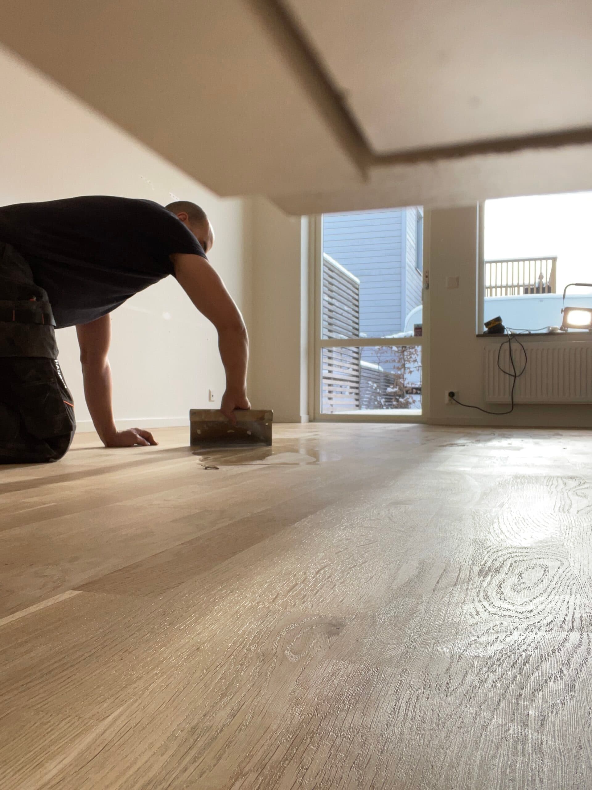 Golvläggning och våtrumsarbete